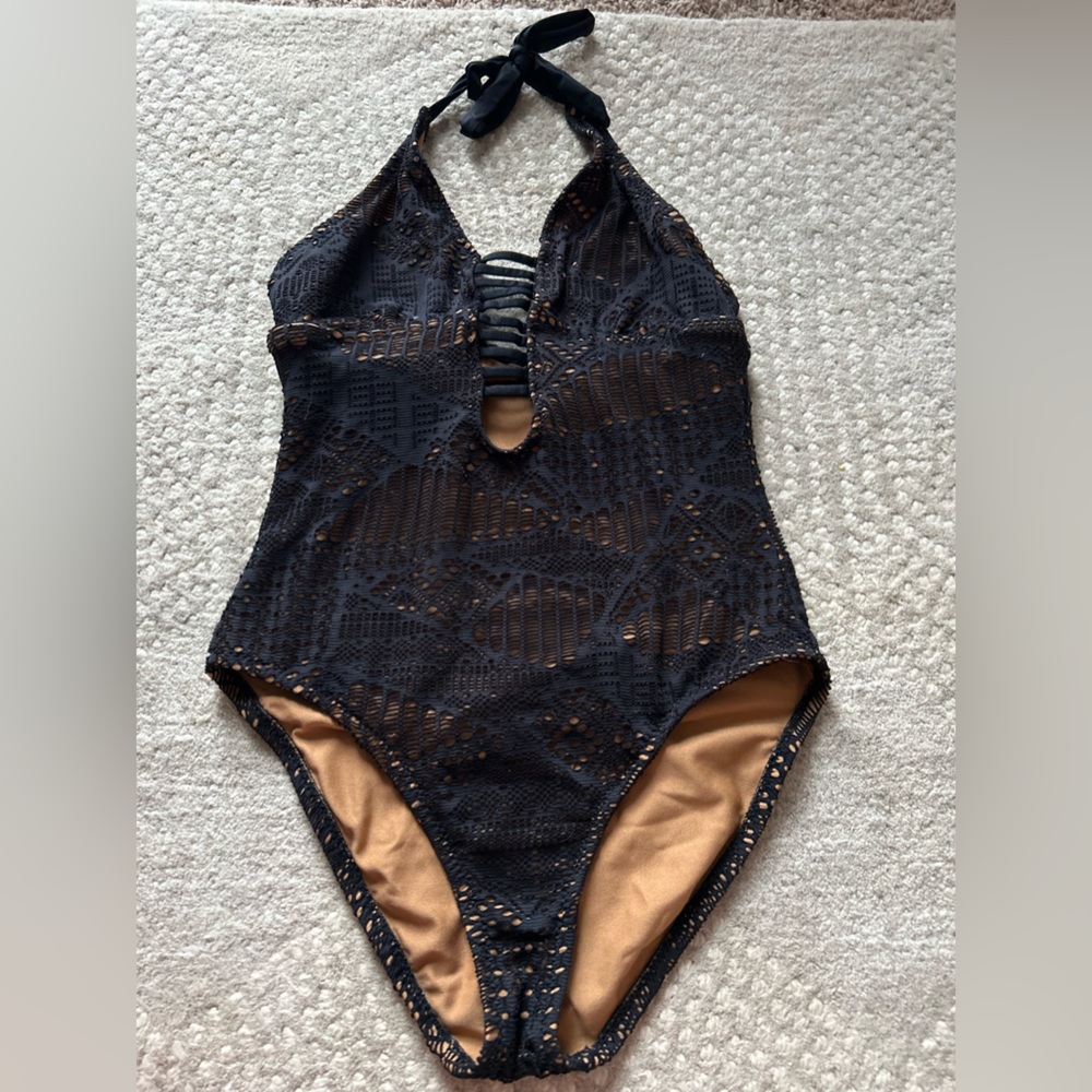 Mossimo black size small women’s one piece swimsuit
